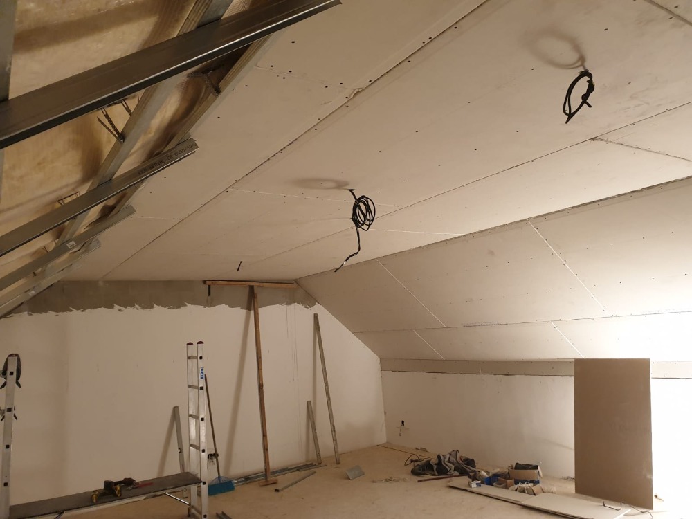 Rodinný dům Panoší Újezd – kompletní rekonstrukce - foto 12